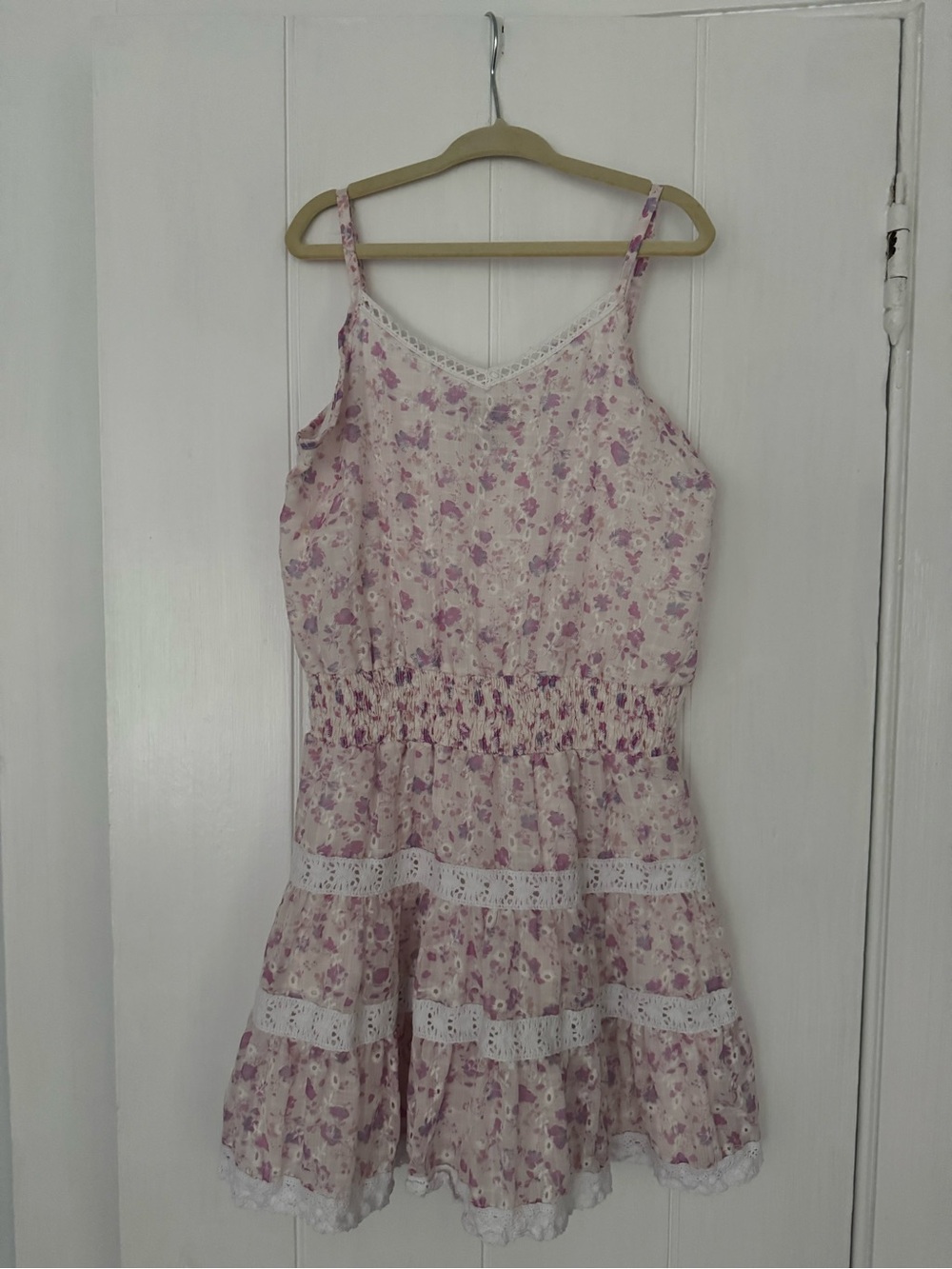 Girls Lace-Trim Floral Tiered Dress — Pink